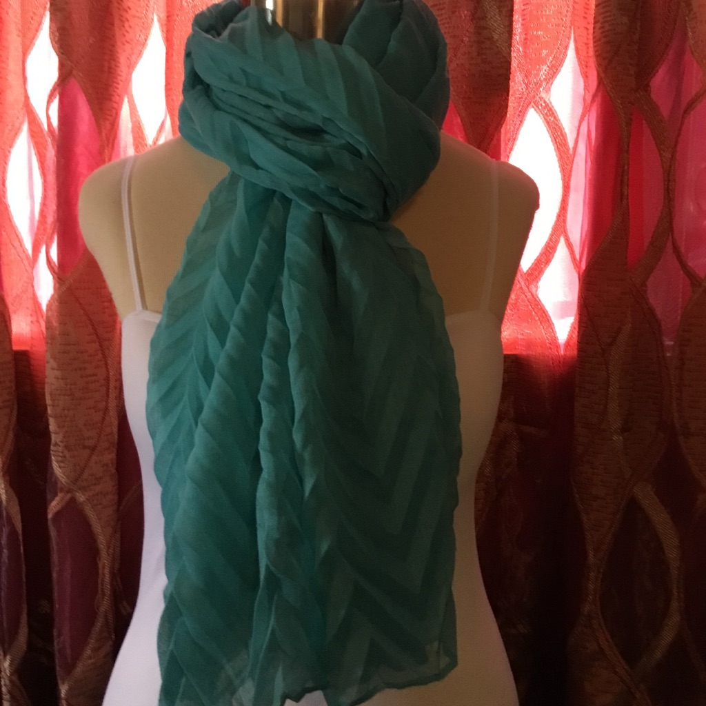 Basic Memory Scarf P53
